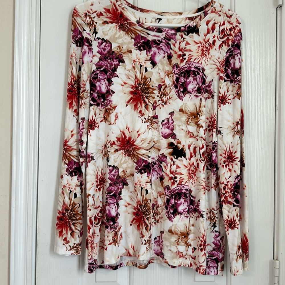 White with floral pattern, Chicos size 2 (Medium) long sleeved t-shirt
